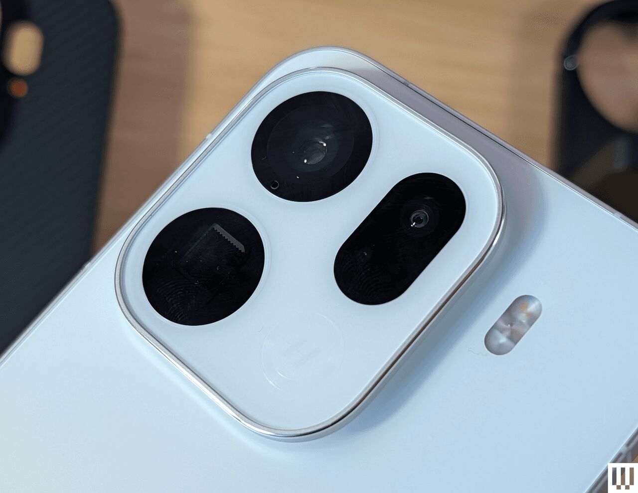 El nuevo Find X9 Pro de Oppo sorprende con un zoom desmontable