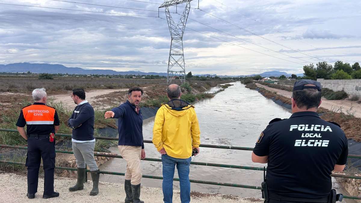 Elche llevará a cabo la monitorización de los barrancos de Los Arcos y Barbasena ante la negativa de la CHS