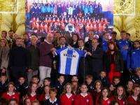 Hércules celebra la Navidad con su himno en la plaza municipal de Alicante