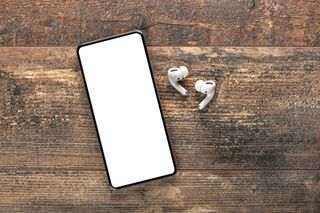 ¿Es recomendable cargar tu teléfono durante toda la noche?