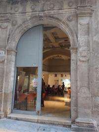 Alicante ofrece 50 becas de 200 euros para jóvenes con carné en la segunda mitad de 2025