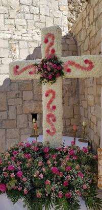 Lidia López da inicio a las vibrantes fiestas de las Cruces de Mayo en Alicante