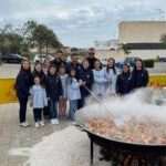 Alicante y Ecovidrio desafían a las Hogueras a crear una paella gigante con 400 kilos de reciclaje