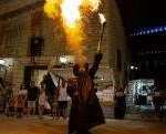Vive la magia del Castillo: Fuegos, teatro, humor y actividades infantiles en una noche inolvidable