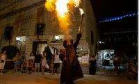 Vive la magia del Castillo: Fuegos, teatro, humor y actividades infantiles en una noche inolvidable