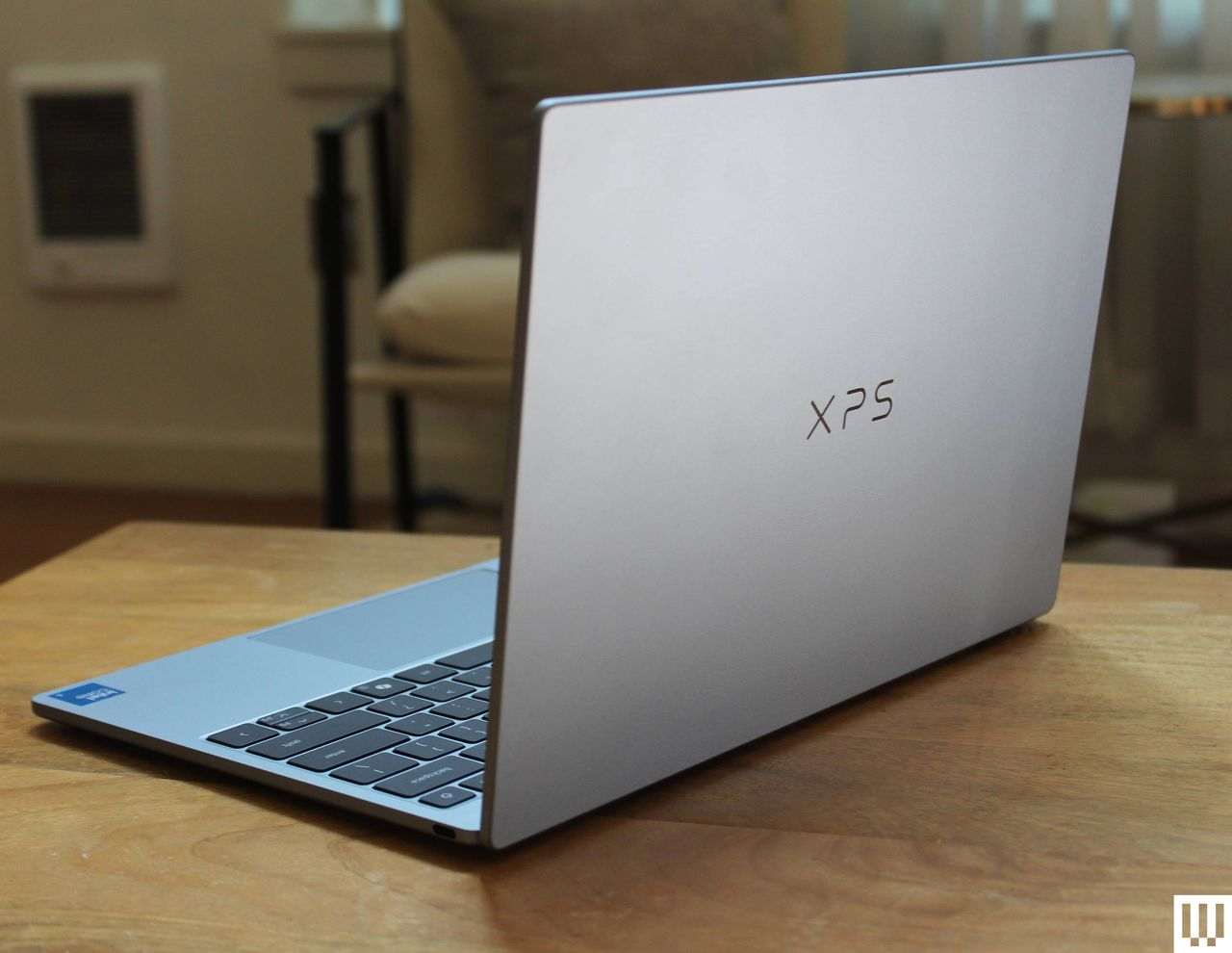 Dell XPS 13 frente a MacBook Neo: ¿Cuál laptop se impone en esta competencia de 700 dólares?
