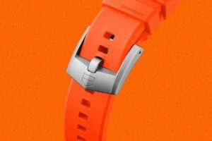 El reloj TAG Heuer Formula 1 de los 80 regresa con energía solar