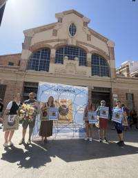 Campaña innovadora en los Mercados: 5.000 bolsas para una compra más fresca en Alicante