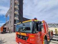 Alicante potencia su cuerpo de Bomberos con un nuevo Puesto de Mando y un moderno vehículo de escalera de altura